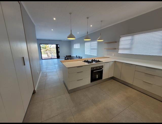 3 BEDROOM HOUSE RENTED IN SEAVIEW